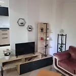 Gledis - Panoramic Terrace Appartement Tirana
