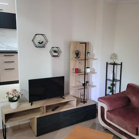 Gledis - Panoramic Terrace Apartmán Tirana