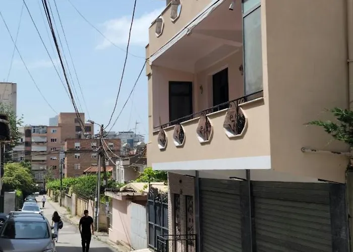 Gledis - Panoramic Terrace 公寓 地拉那